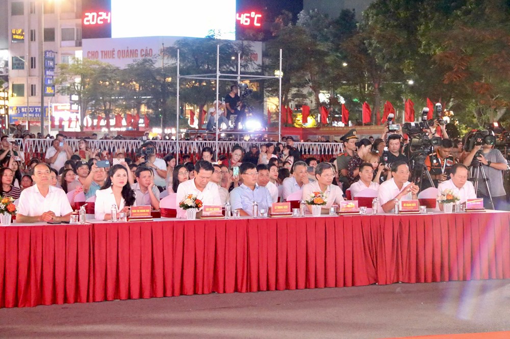 Chương trình nghệ thuật đặc sắc chào mừng thành phố Hải Phòng mới - ảnh 2