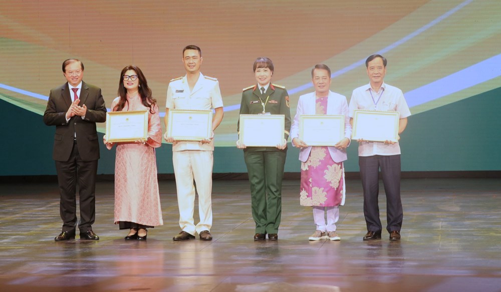 Bế mạc và trao giải Liên hoan nghệ thuật sân khấu về hình tượng người chiến sĩ công an - ảnh 1