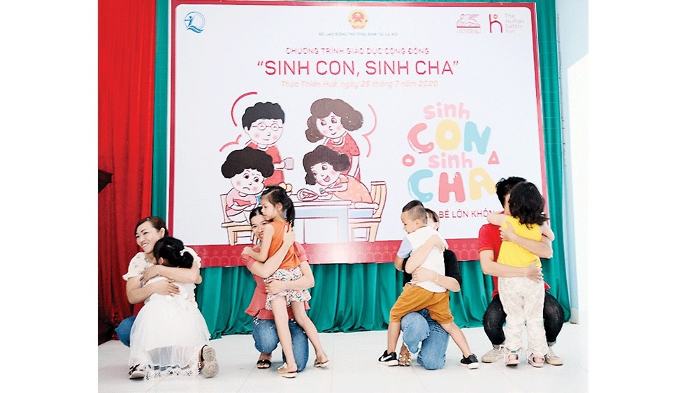Khi chồng ngoại tình: Người vợ cần làm gì để giữ lại hạnh phúc gia đình? - ảnh 2