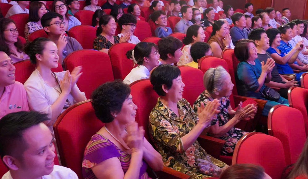 Vì sao "Bệnh sĩ” sau hơn ba thập kỷ vẫn chưa hạ nhiệt? - ảnh 4