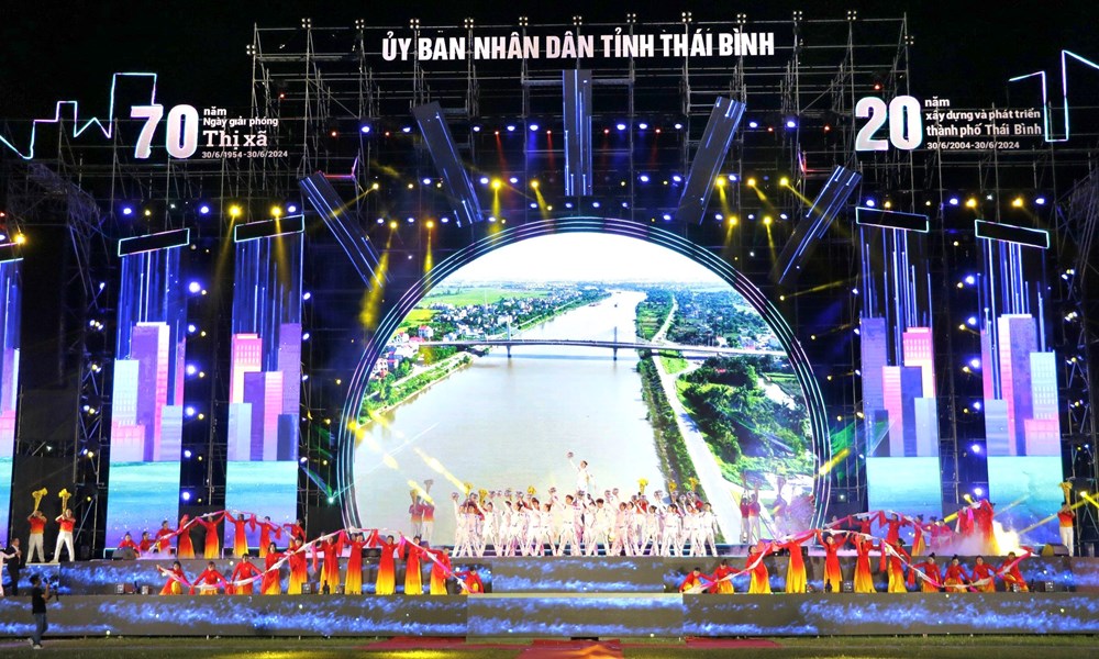 TP Thái Bình kỷ niệm 70 năm ngày giải phóng và đón nhận Huân chương Độc lập hạng Nhì - ảnh 6