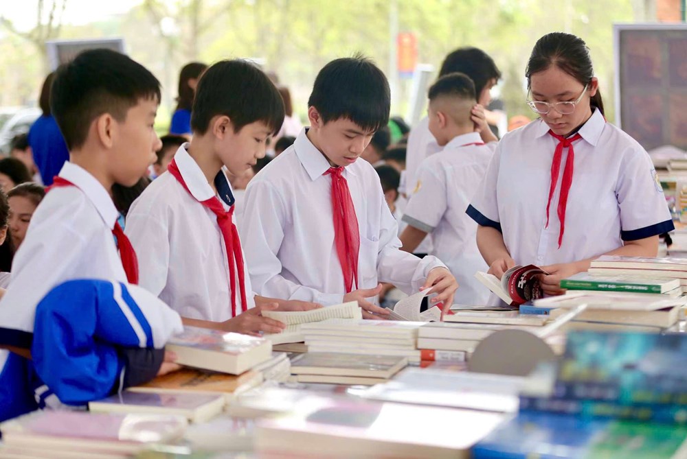 Gần 15.000 bài dự thi, lan tỏa tình yêu sách khắp xứ Thanh - ảnh 1