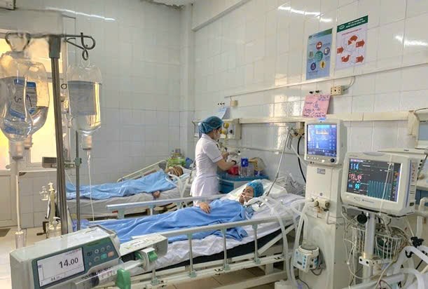 Một người tử vong, nhiều người nhập viện vì uống thuốc nam không rõ nguồn gốc - ảnh 1
