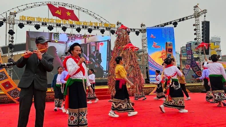 Người Thái ở Yên Nhân giữ hồn khặp giữa đại ngàn - ảnh 1