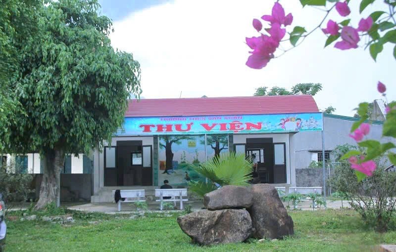 Thư viện thân thiện cho học sinh vùng cao Thường Xuân - ảnh 2