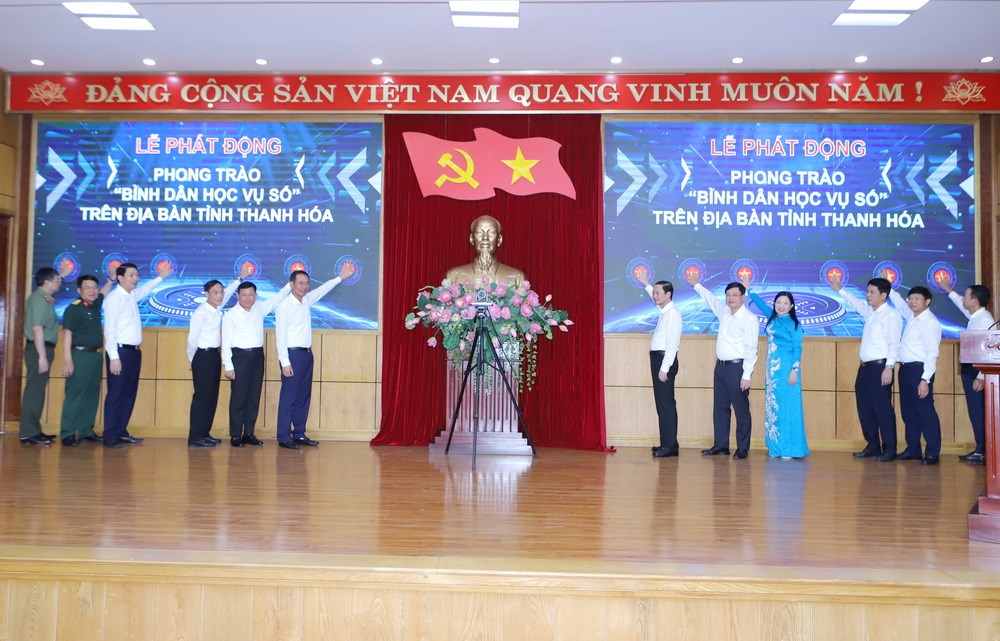 Thanh Hóa phát động phong trào “Bình dân học vụ số” - ảnh 2