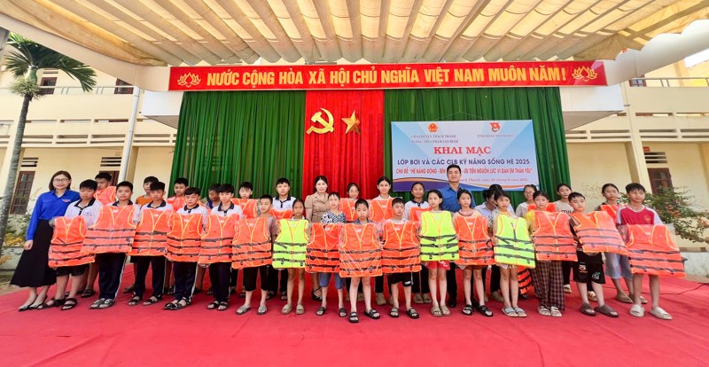 Gần 1,5 tỉ đồng lan tỏa tinh thần “áo xanh”  - ảnh 3