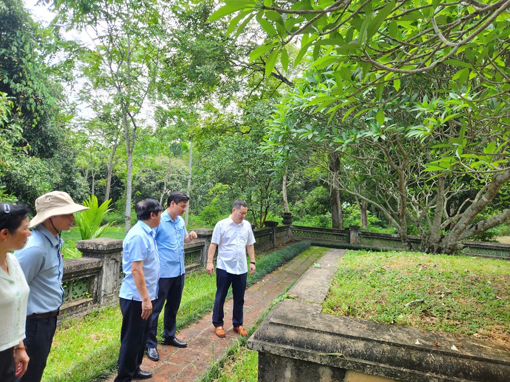 Bảo vệ di sản bằng tâm huyết và xã hội hóa - ảnh 2
