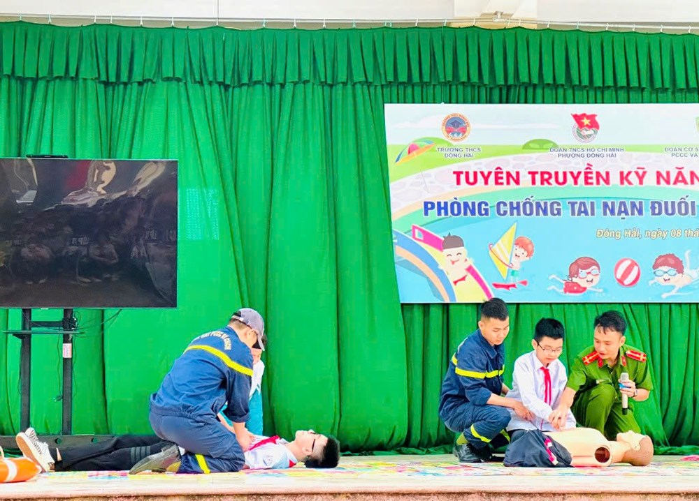 Đừng để tiếng khóc trẻ thơ chìm trong đáy nước - ảnh 2