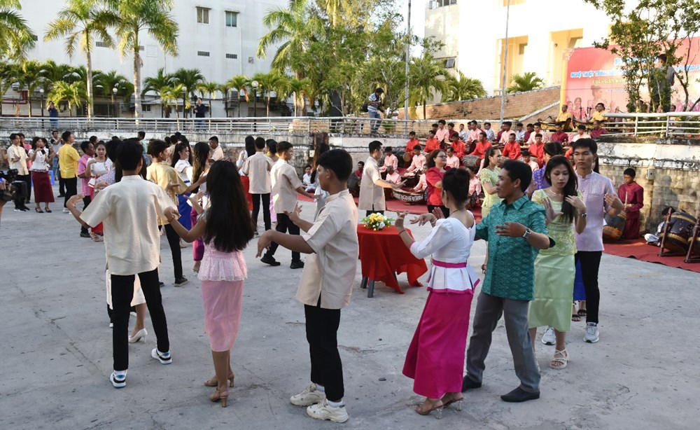 Bài 2 - Hành trình chuyển mình giữa dấu mốc lịch sử - ảnh 3