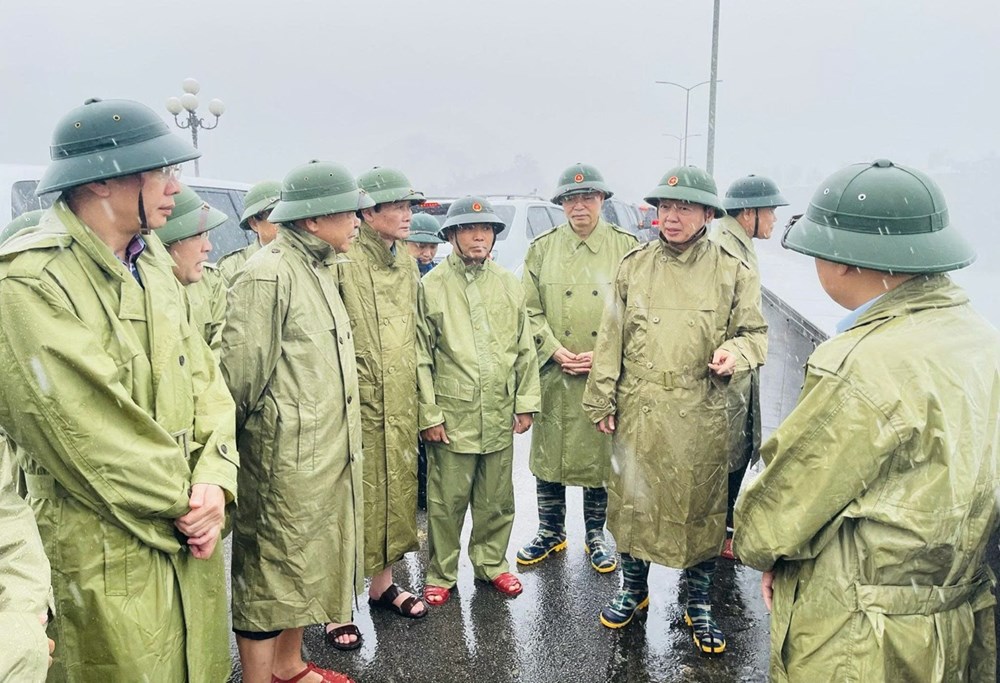 Phó Thủ tướng Trần Hồng Hà kiểm tra ứng phó bão số 3 tại Thanh Hóa - ảnh 1