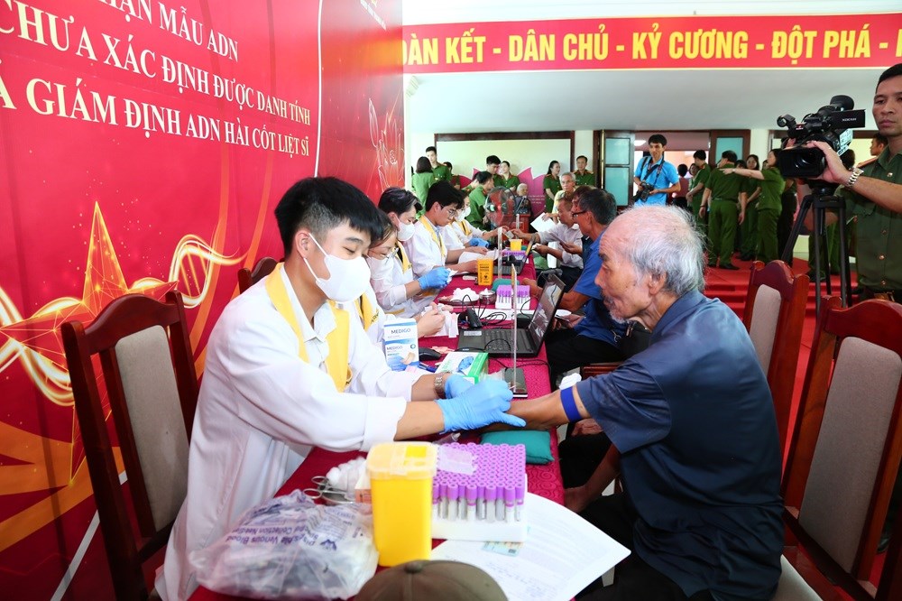 “Không để sót một mẫu nào, không nhầm một thân nhân nào” trong hành trình tìm lại tên cho liệt sĩ - ảnh 2