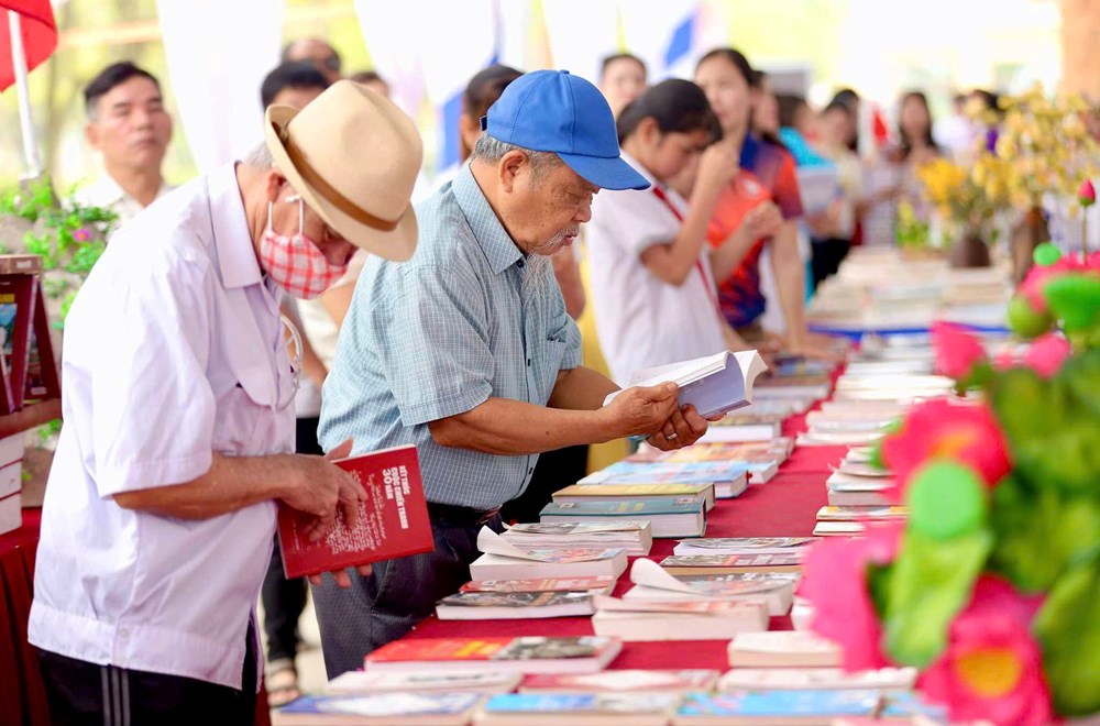 Thắp lửa tri thức, lan tỏa yêu thương: Thanh Hóa đẩy mạnh hoạt động thư viện năm 2026 - ảnh 2