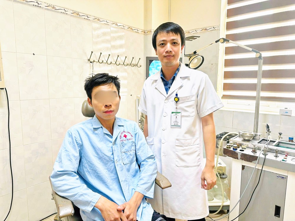 Mũi khoan cong xuyên mũi: Ca mổ “nín thở” cứu sống nam công nhân - ảnh 3