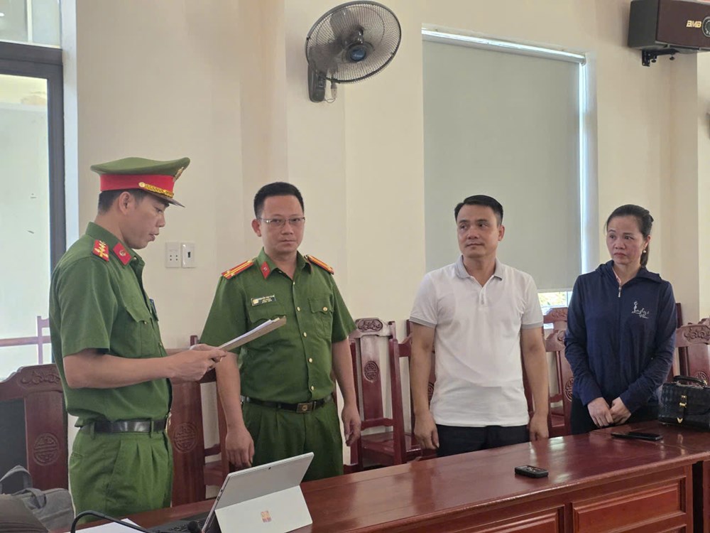 Hiệu trưởng bị bắt vì nâng điểm “khống” thi vào lớp 10  - ảnh 1