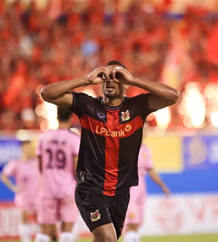 Ninh Bình đại thắng Thanh Hóa 4-0, khẳng định sức mạnh tại V.League 2025-2026 - ảnh 1