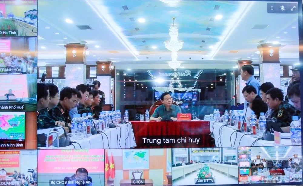 Bão số 5: Thanh Hóa sơ tán gần 12.000 người, lập Ban Chỉ huy tiền phương ứng phó khẩn cấp - ảnh 1