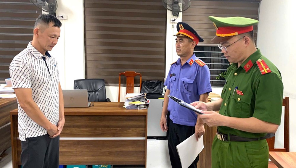 Thanh Hóa: Bắt “Đức bê đê” trong đường dây khai thác cát lậu quy mô lớn - ảnh 1