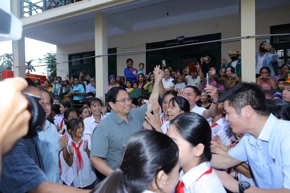 Thủ tướng Phạm Minh Chính dự lễ khởi công trường nội trú vùng biên Thanh Hóa - ảnh 1