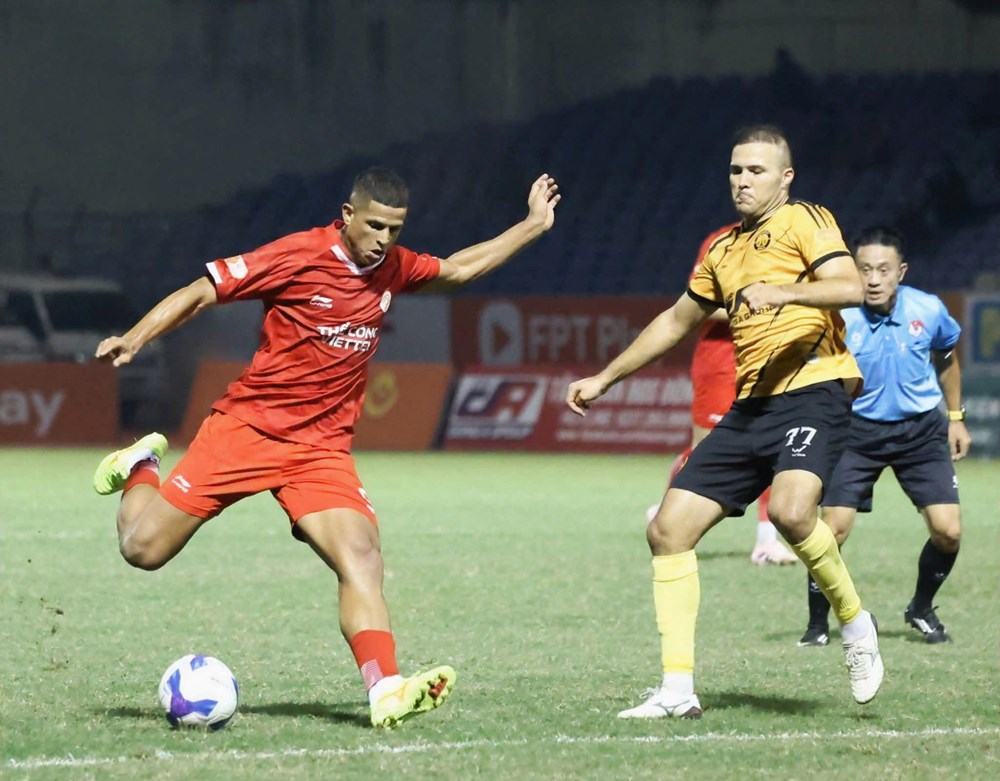 Thể Công Viettel thắng tối thiểu, Đông Á Thanh Hóa chìm sâu trong khủng hoảng - ảnh 1
