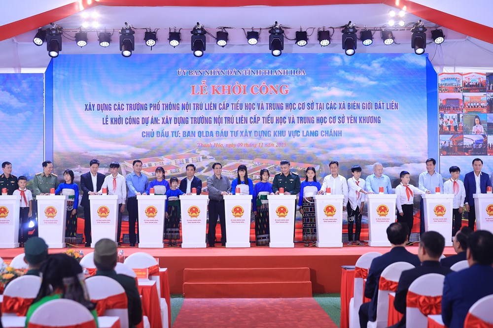 Thủ tướng dự lễ khởi công Trường nội trú liên cấp tại Thanh Hóa - ảnh 4