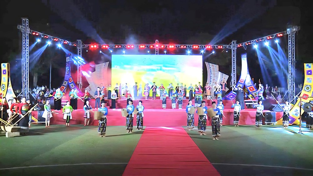 Sắc màu văn hoá từ đại ngàn xứ Thanh - ảnh 4