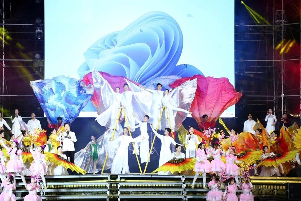 Đếm ngược 2026 tại Quảng trường Lam Sơn - ảnh 1