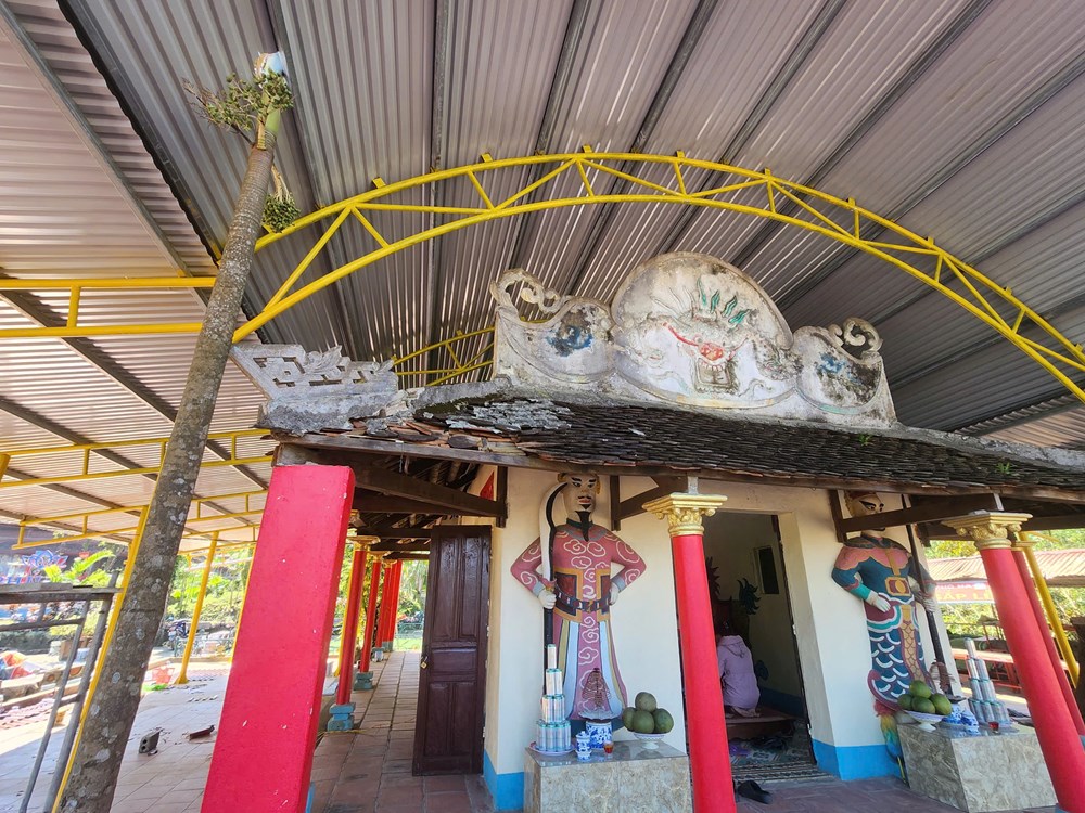 Cấp cứu di sản gỗ xứ Thanh: Khi đình làng, nghè cổ đứng trước lằn ranh phế tích - ảnh 3