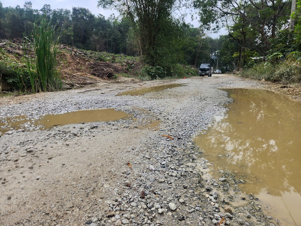 Danh thắng Kim Sơn: Vẻ đẹp bị che khuất bởi đường xuống cấp - ảnh 3