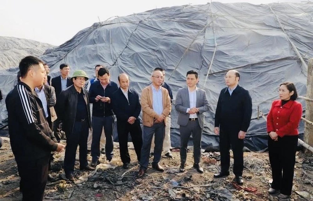 Bãi rác Đông Nam quá tải, rác thải ùn ứ ở nhiều khu dân cư Thanh Hóa - ảnh 3