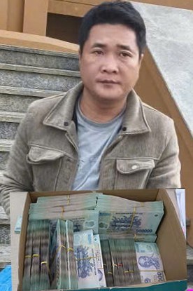 Trộm 2 gói hàng chứa gần 8 tỉ đồng trên xe khách Bắc – Nam - ảnh 1