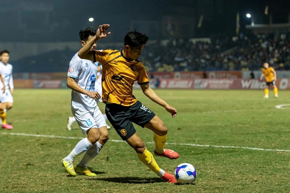 Thanh Hóa cầm hòa Nam Định 2-2 trong trận cầu kịch tính vòng 12 V-League - ảnh 1