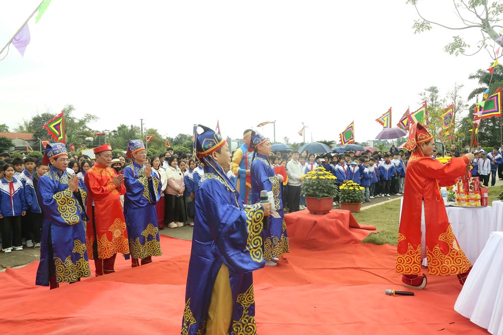 Thành nhà Hồ dựng nêu đón Tết, đánh thức hồn xuân Tây Đô - ảnh 2