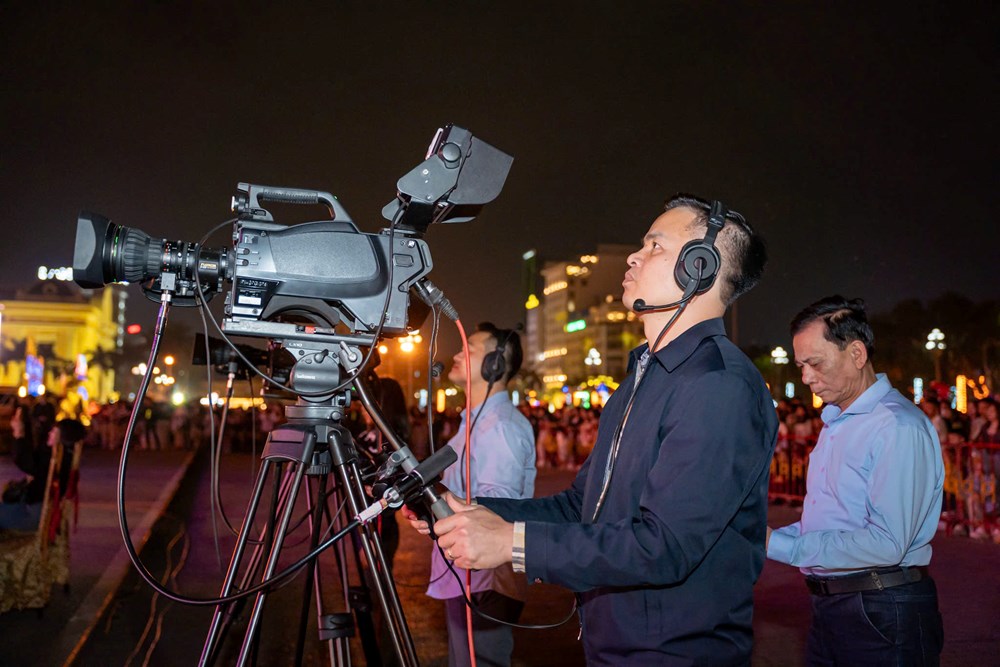 Thanh Hóa rực rỡ pháo hoa mừng Tết Nguyên đán Bính Ngọ 2026 - ảnh 5