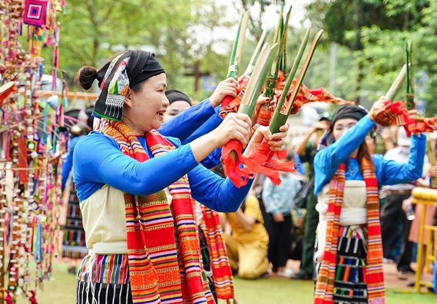 Chá Mùn – mạch nguồn chữa lành của người Thái đen - ảnh 2