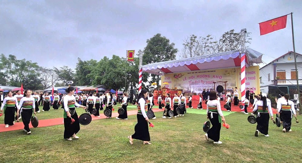 Rộn ràng Lễ hội Mường Khô – Sắc xuân miền Tây xứ Thanh - ảnh 1