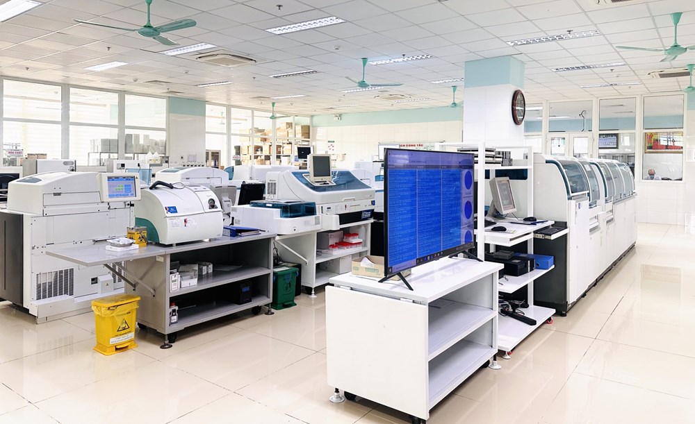 Khoa Hóa sinh Bệnh viện Đa khoa tỉnh Thanh Hóa được vinh danh quốc tế - ảnh 1