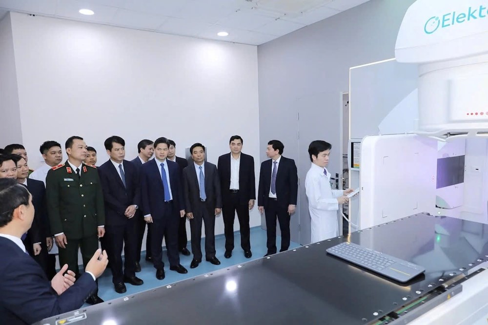 Thanh Hóa đưa “siêu máy” xạ trị gia tốc vào vận hành, thắp thêm hy vọng cho bệnh nhân ung thư - ảnh 2