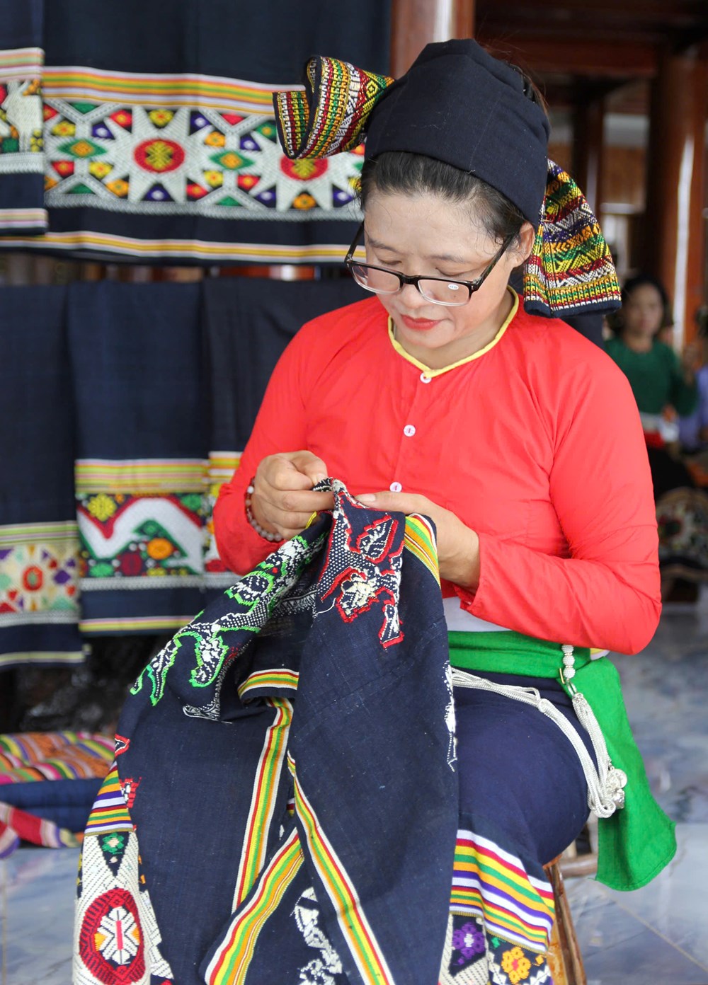 Trang phục phụ nữ Thái – nét đẹp văn hóa độc đáo của xứ Thanh - ảnh 2