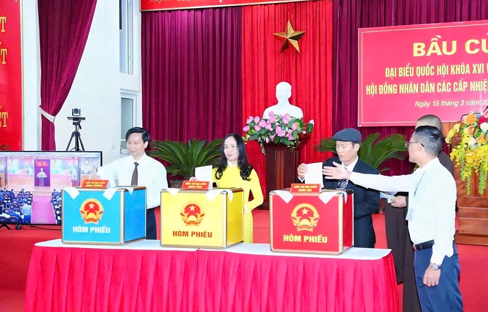 Thanh Hóa diễn tập quy trình bỏ phiếu bầu cử trên toàn tỉnh - ảnh 2