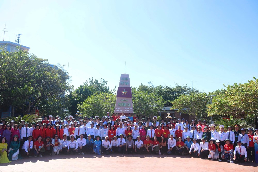 Hành trình Trường Sa: Nối nhịp đất liền - khắc sâu chủ quyền biển đảo - ảnh 7