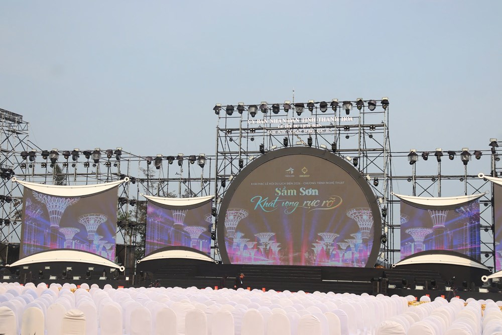 Sầm Sơn trước giờ G: Sẵn sàng cho đêm hội bùng nổ - ảnh 1