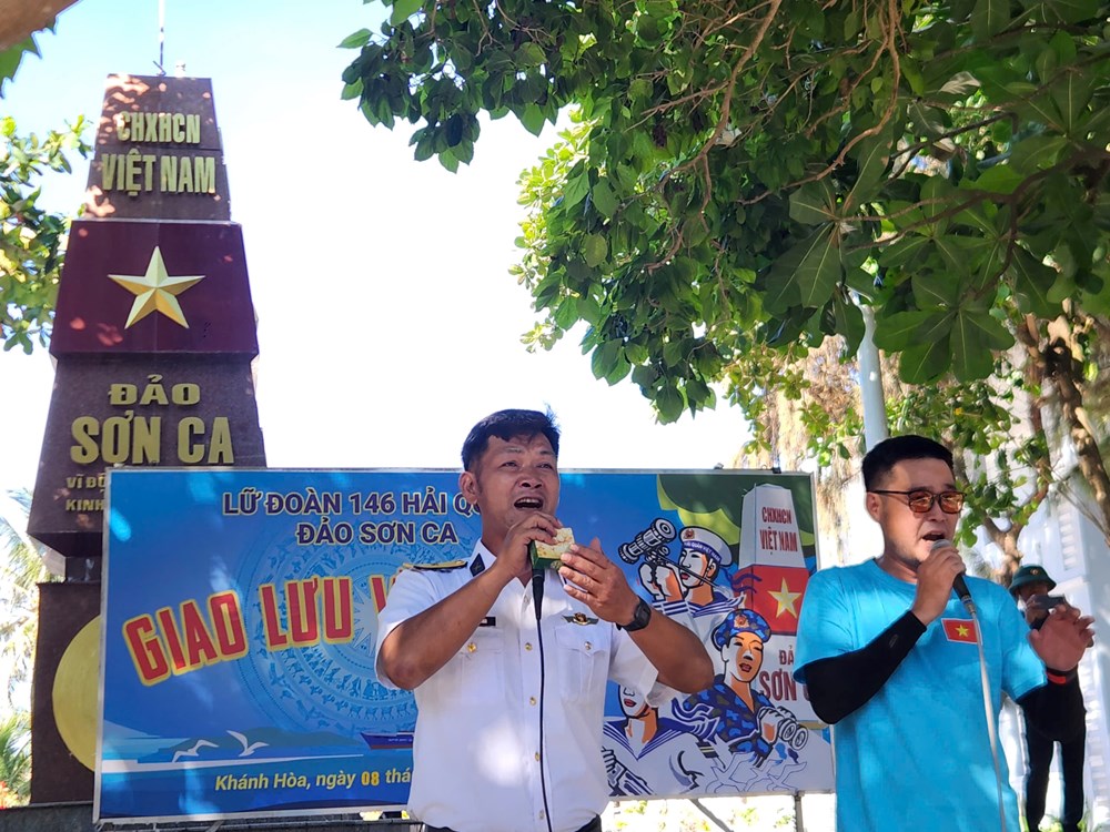 Ra Trường Sa hát giữa trùng khơi: Những lời ca chạm đến trái tim người lính đảo - ảnh 3