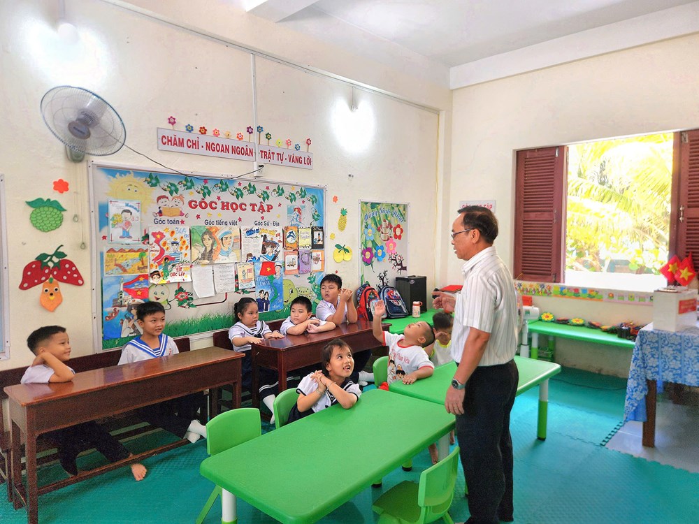 Nơi đầu sóng, con chữ vẫn bền bỉ nảy mầm - ảnh 1