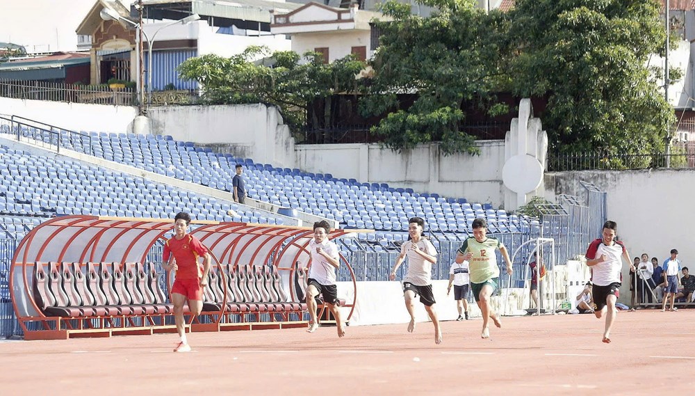 Đường piste xứ Thanh “nóng” cùng những màn bứt tốc - ảnh 1