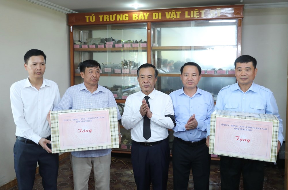 Thanh Hóa: Trang trọng đón các anh hùng liệt sĩ về với đất mẹ - ảnh 22