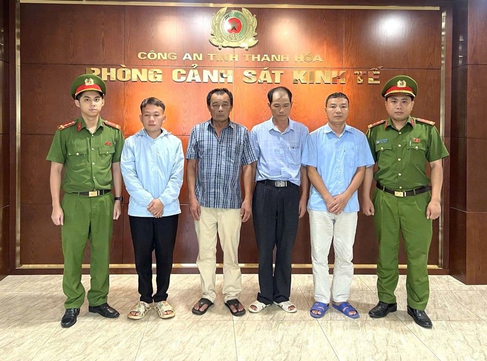 Bất chấp dịch bệnh, 4 người đưa lợn nhiễm dịch tả châu Phi ra chợ bán kiếm lời - ảnh 2
