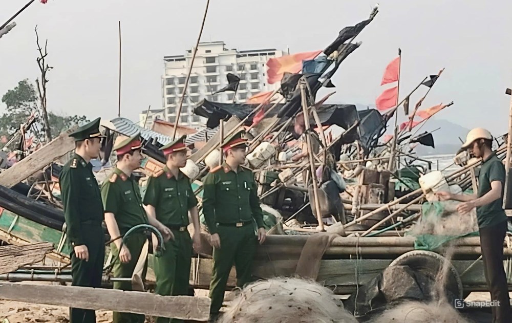 Công an xã ven biển vào cuộc quyết liệt, chung tay gỡ “thẻ vàng” IUU - ảnh 1