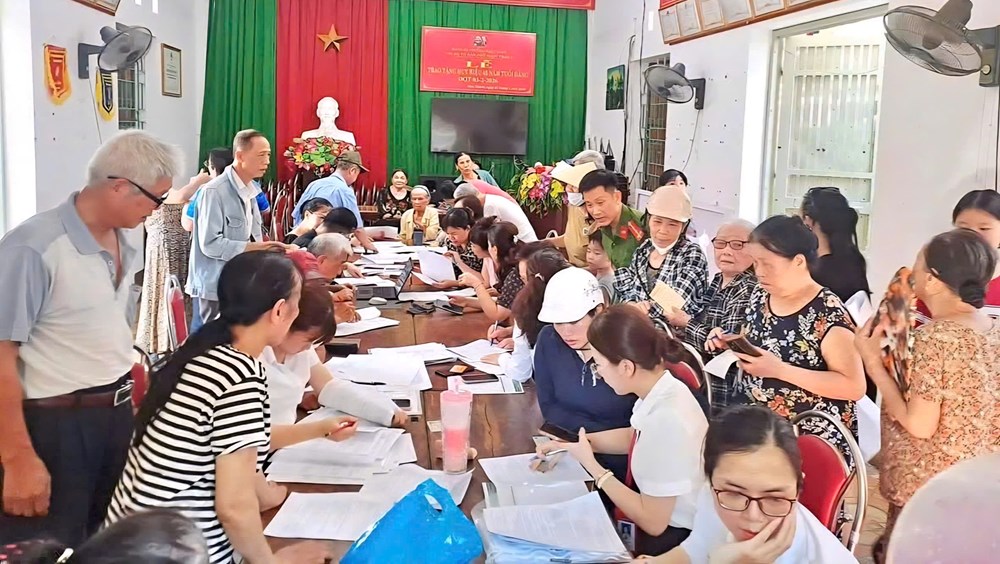 Hành trình cán đích 100% chi trả an sinh xã hội không dùng tiền mặt ở Thanh Hóa - ảnh 2