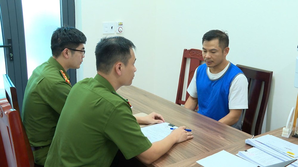 Triệt phá đường dây buôn lậu hơn 28.000 viên kim cương, doanh thu 280 tỉ đồng - ảnh 5